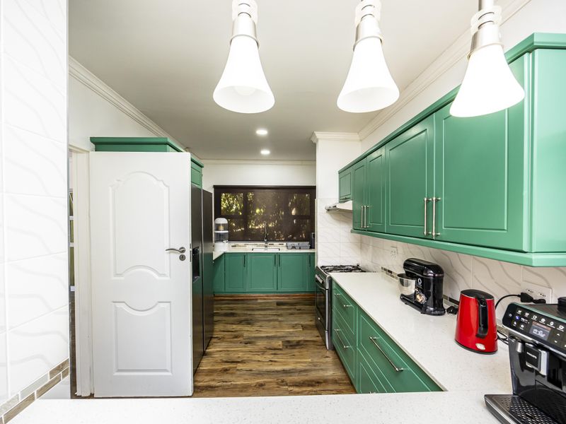 Urgent Sale | Modern Luxury Meets Glitz & Lifestyle - Photo 9