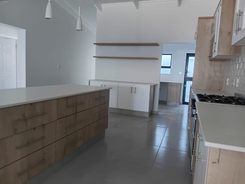 Oceanview Serenity: Stylish 3-Bedroom Home in Danabay for Rent - Photo 7