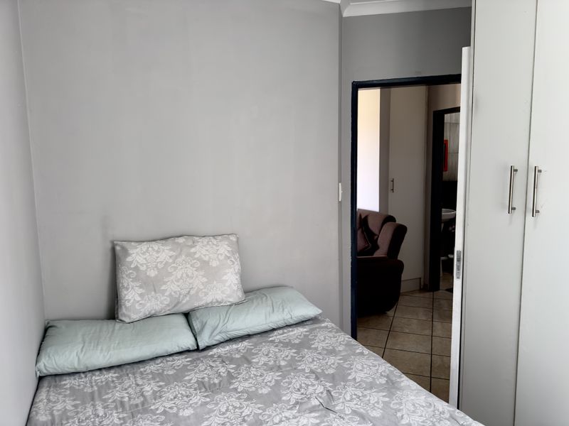 Move-in Ready 2-Bedroom Townhouse in Evander Community. - Photo 8