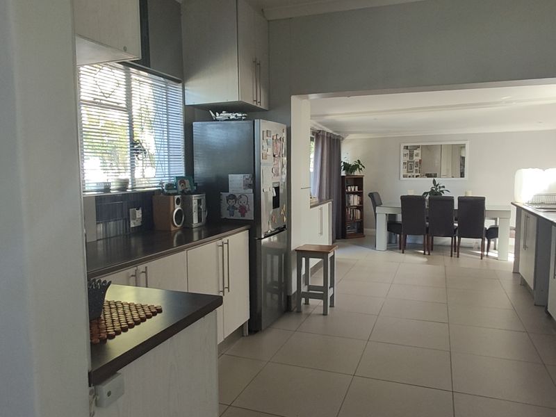 Charming 3-bedroom Freehold To Let in Kabega, Port Elizabeth – perfect for family living! Don't mis - Photo 5