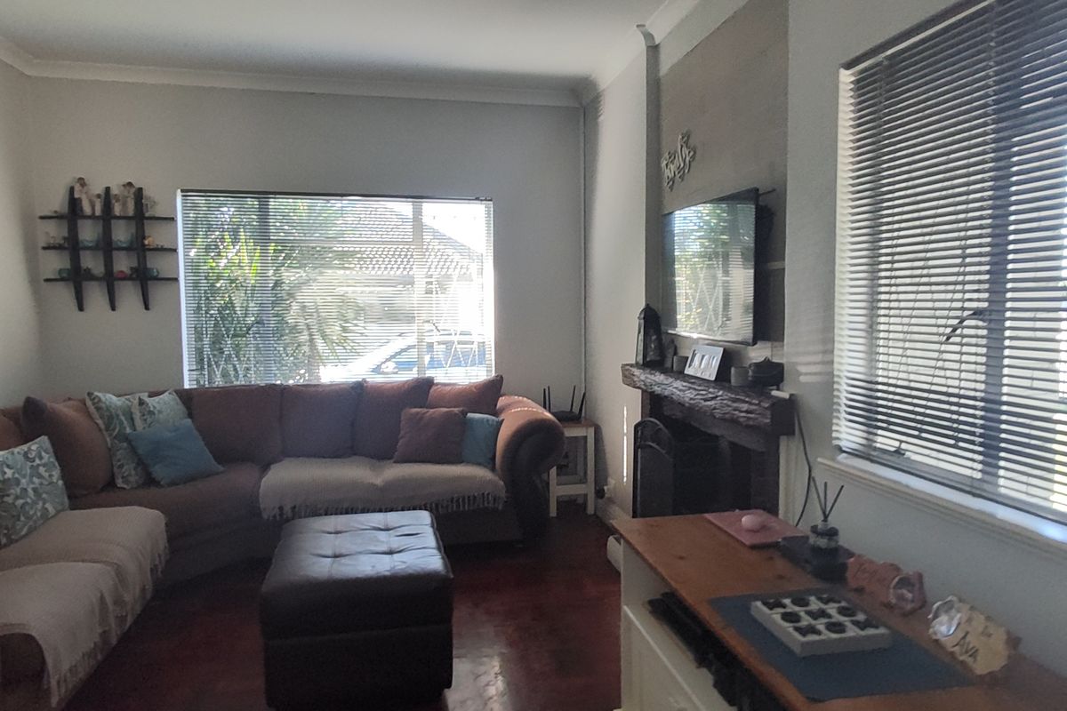 Charming 3-bedroom Freehold To Let in Kabega, Port Elizabeth – perfect for family living! Don't mis - Photo 4