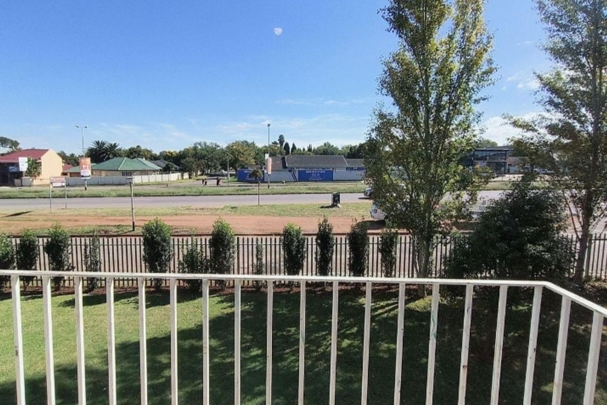 2-Bedroom Apartment at Berma - Photo 4