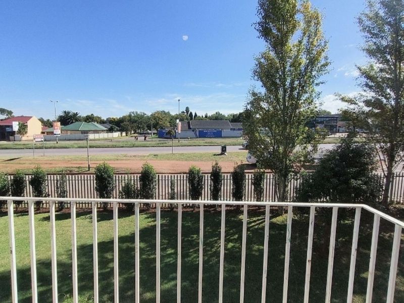 2-Bedroom Apartment at Berma - Photo 4