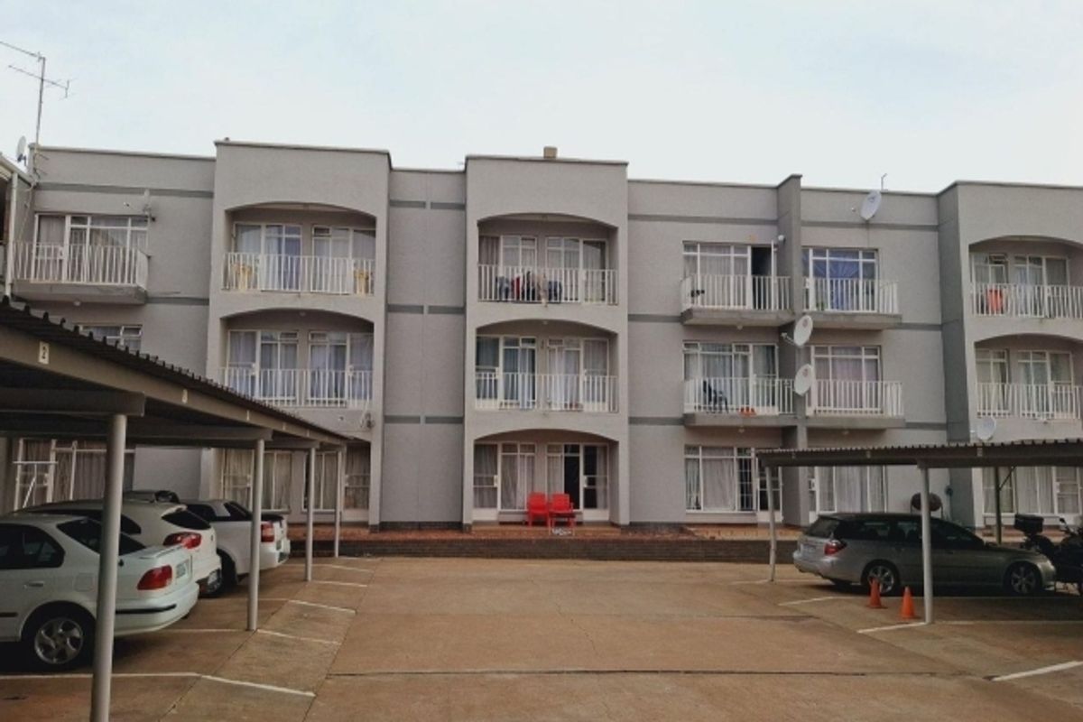 2-Bedroom Apartment at Berma - Photo 2