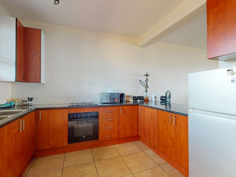 Stylish 1-Bedroom Flat with Modern Finishes - Photo 3