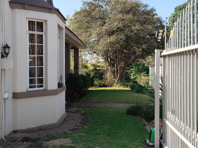 Own a charming, income-generating property in the heart of historic Heidelberg! - Photo 5