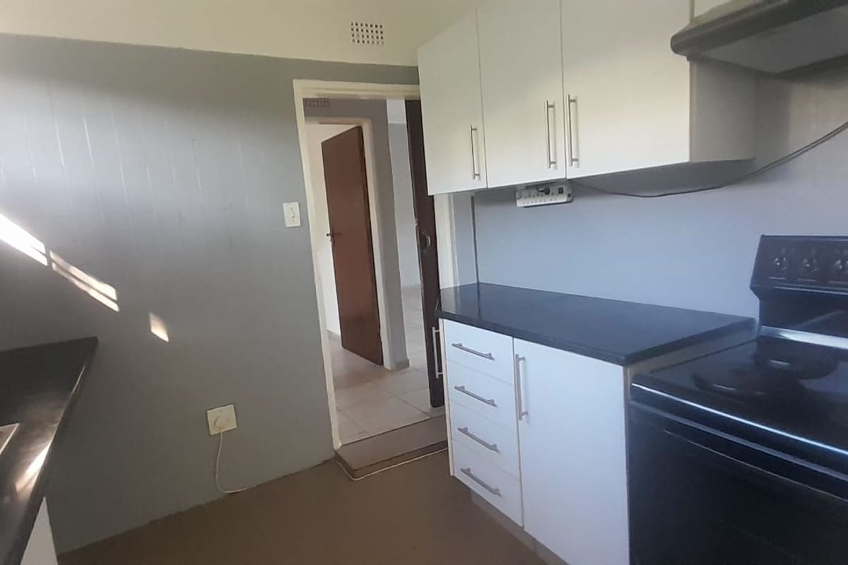 2 Bedroom house with study in  RandparkRidge - Photo 4