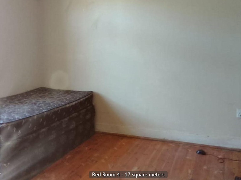 A canvvass to start changing theis once loved 3 bedroom family house in to your dream home - Photo 10