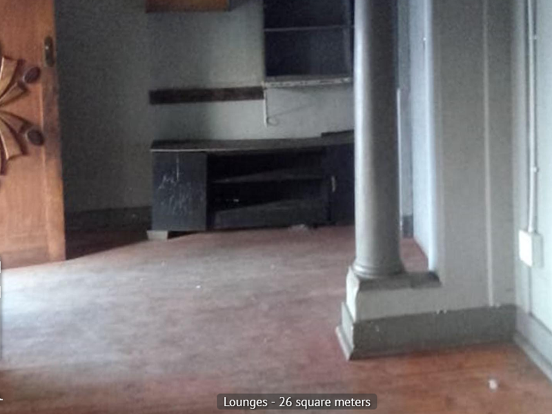 A canvvass to start changing theis once loved 3 bedroom family house in to your dream home - Photo 5
