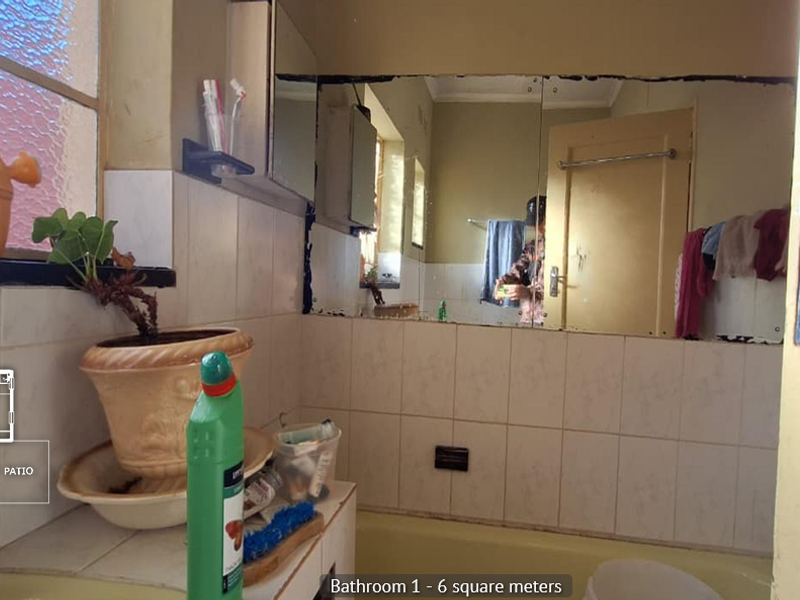 3 bedroom Fixer upper Wentworthpark Krugersdorp  make your offer - Photo 9