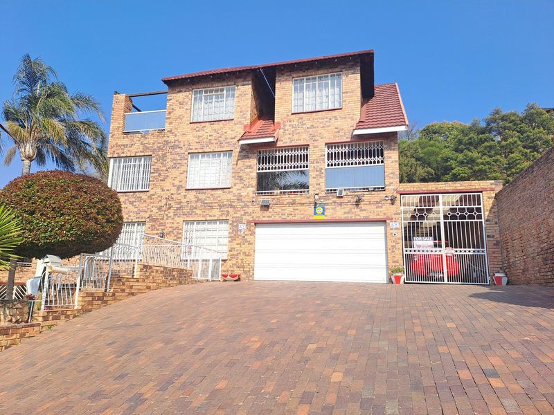 RANT EN DAL..... FOR SALE. THE PERFECT FAMILY HOME, FOR ENTERTAINING WITH INCREDIBLE VIEWS - Photo 2