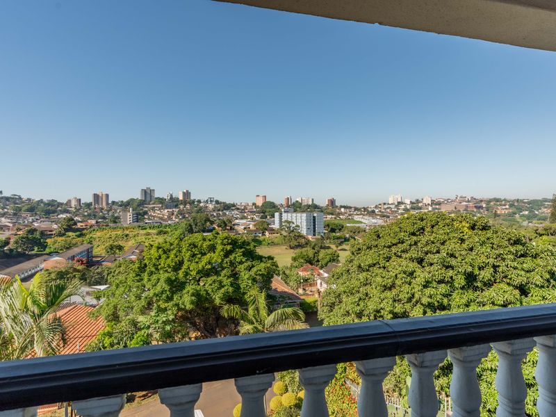 Motivated Sellers! Best of both worlds...space, views, character, and income potential. - Photo 4