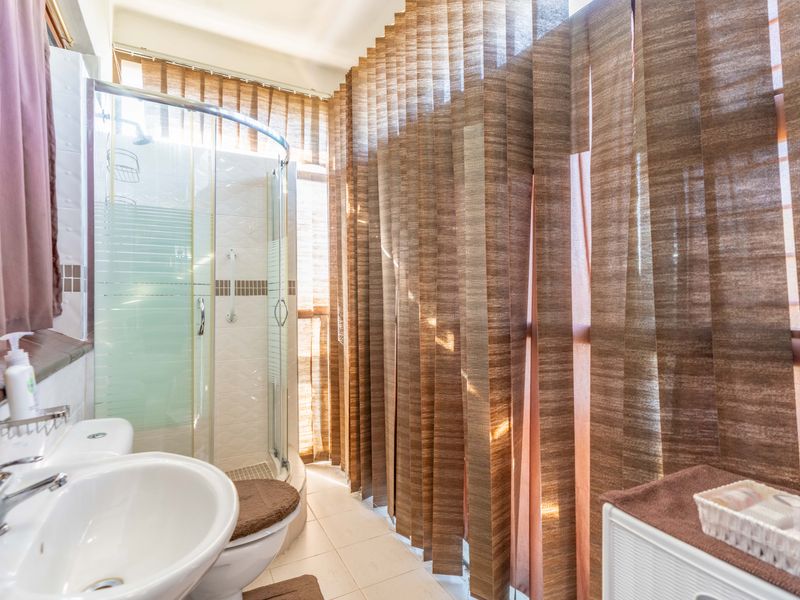 Motivated Sellers! Best of both worlds...space, views, character, and income potential. - Photo 8