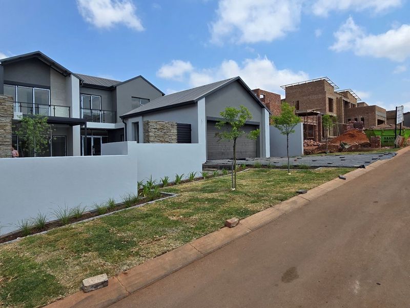 Occupation in October - Discover Your Dream Home in Fountainbrook Estate - Photo 3