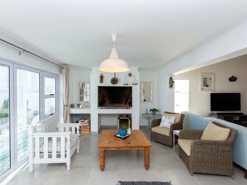 Stylish Beachside Home in Dwarskersbos - Photo 3