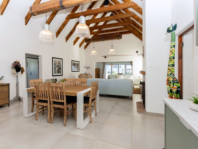 Stylish Beachside Home in Dwarskersbos - Photo 8