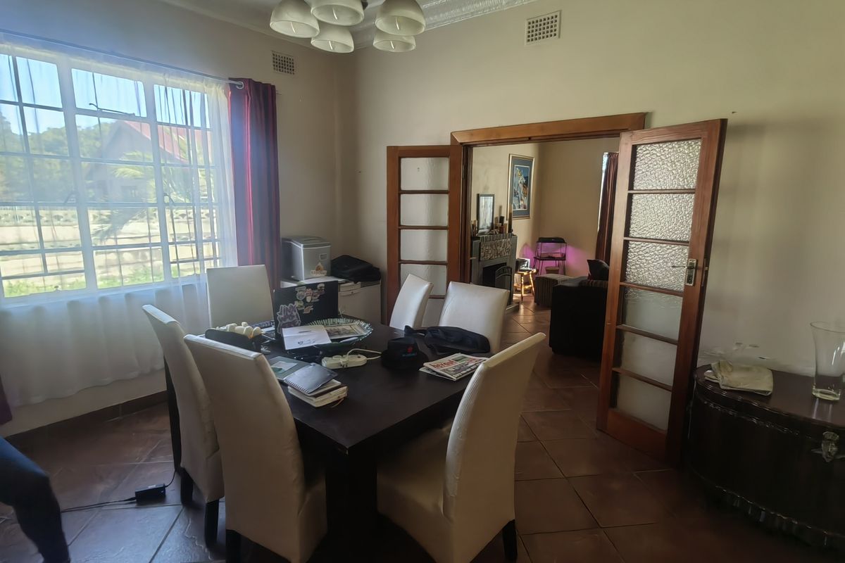 Charming 3-Bedroom Home for sale  in Nigel Central - Photo 5
