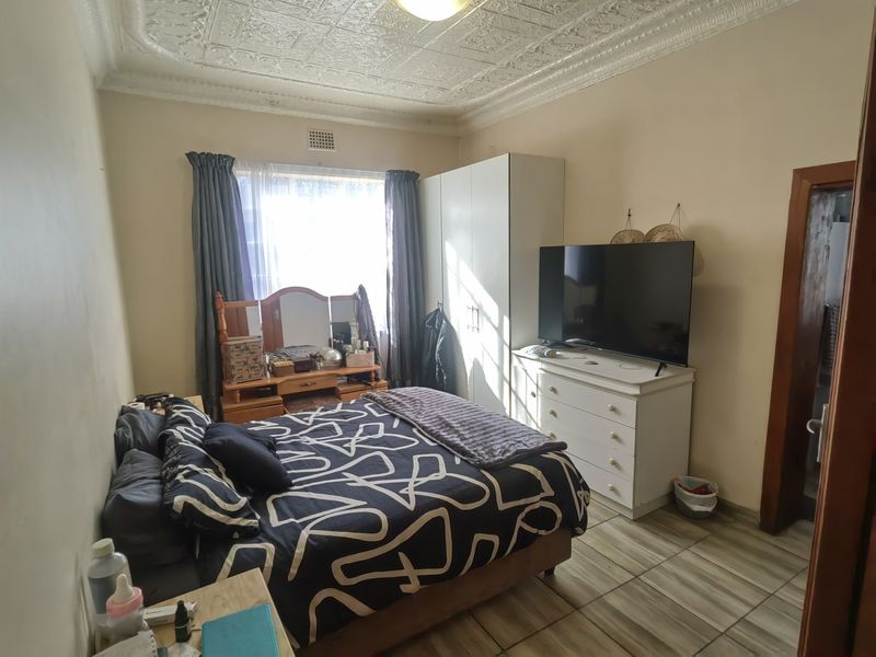 Charming 3-Bedroom Home for sale  in Nigel Central - Photo 7