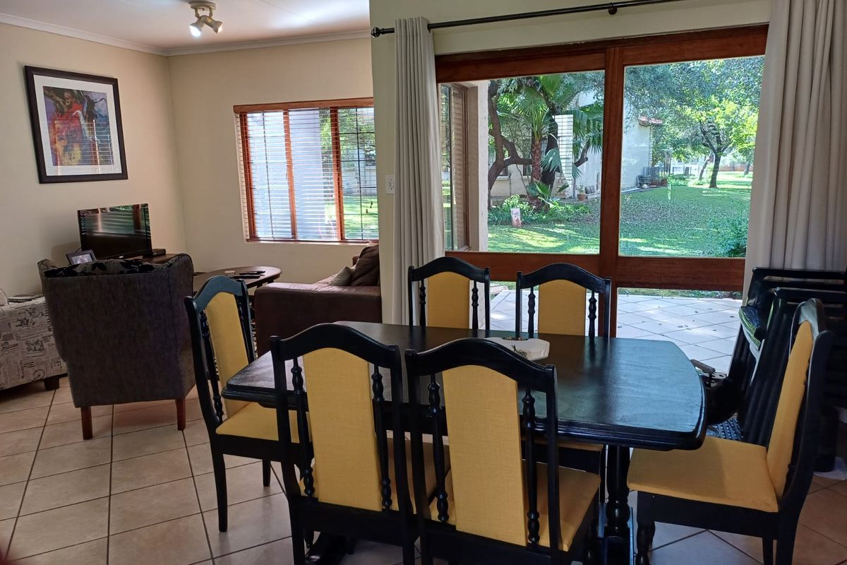 Charming Furnished 2 Bedroom Freestanding Townhouse for Rent in Sought-After Estate - Photo 5