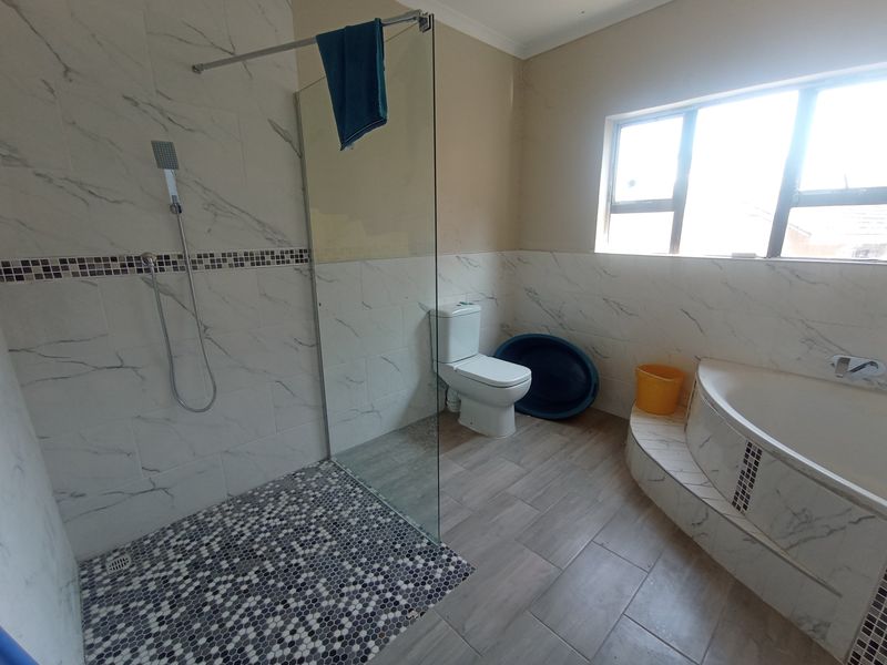 Neat 2-Bedroom House to Let in Quellerina - Photo 6