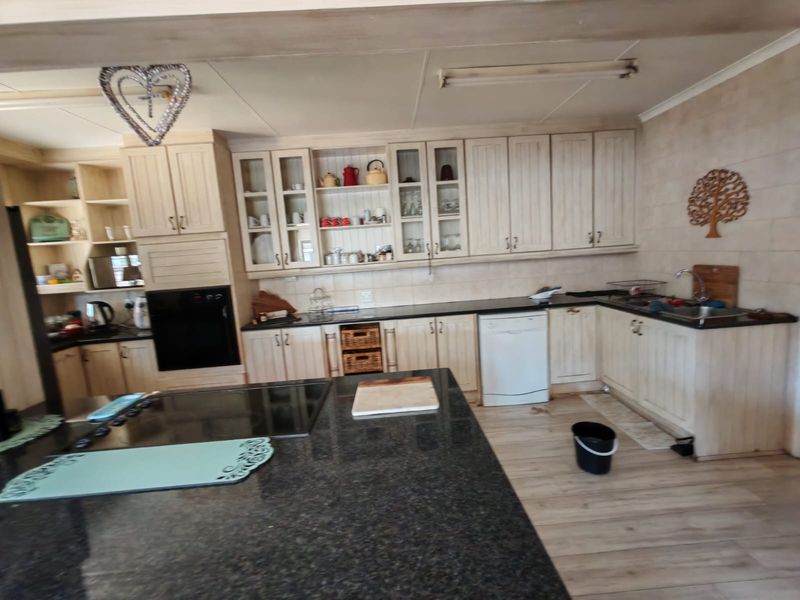 3 Bedroom house for Sale in old Vaalpark with Flatlet - Photo 5