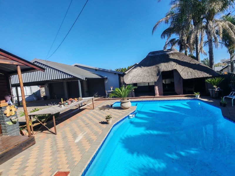 3 Bedroom house for Sale in old Vaalpark with Flatlet - Photo 2