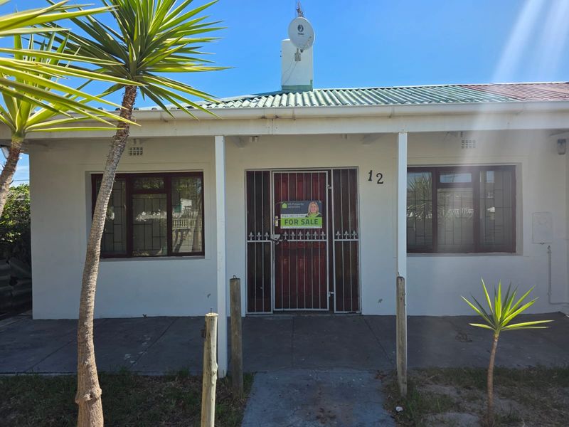 A practical first home in the heart of Cape Town - Photo 2