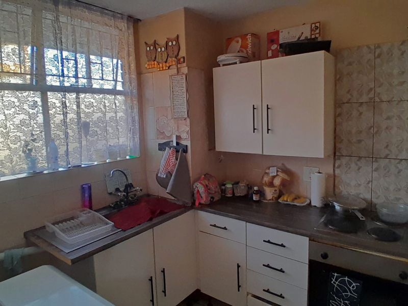 Secure, Convenient and Move In Ready Living in Wonderboom South - Photo 6