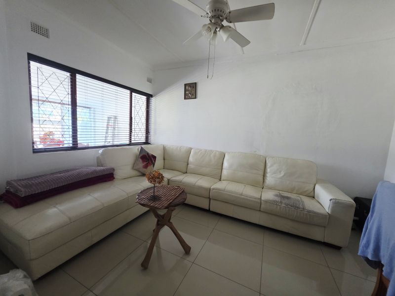 Beautiful Family Home with Bonus Rental Income! - Photo 7