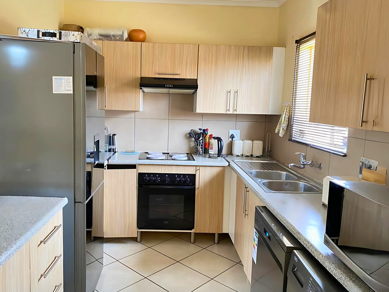 A Real Cozy Home - Photo 10