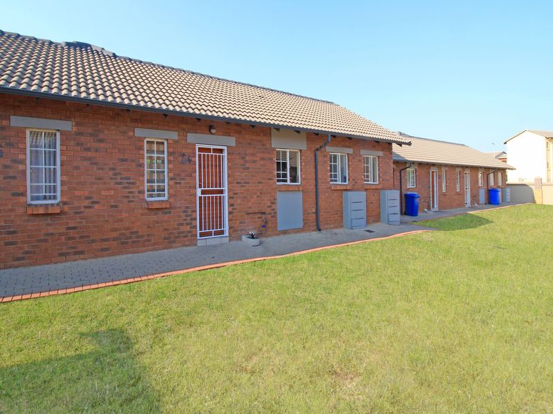 A Real Cozy Home - Photo 5