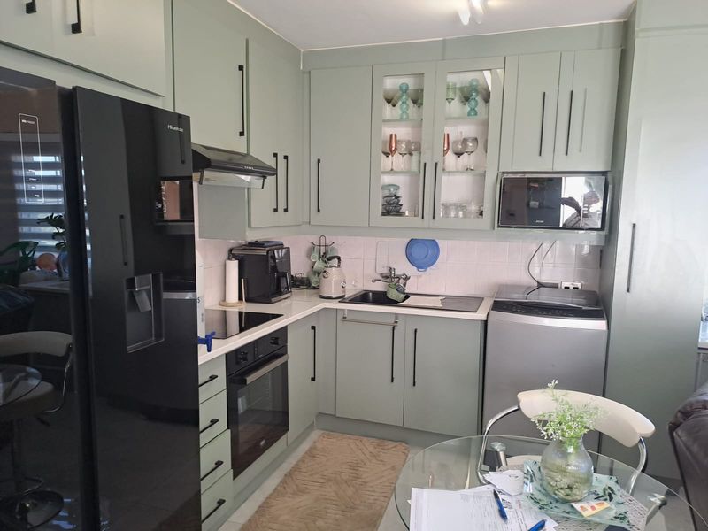 Chic and Contemporary - The Perfect Stylish Townhouse - Photo 9