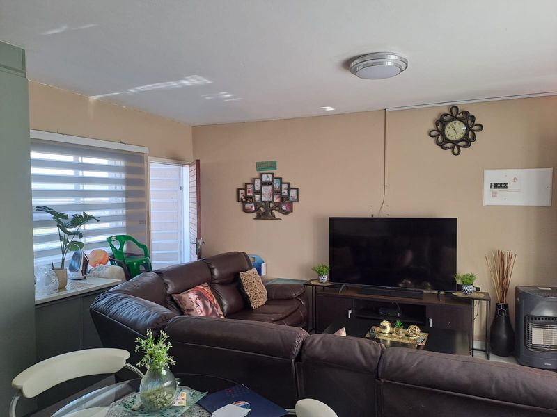 Chic and Contemporary - The Perfect Stylish Townhouse - Photo 8