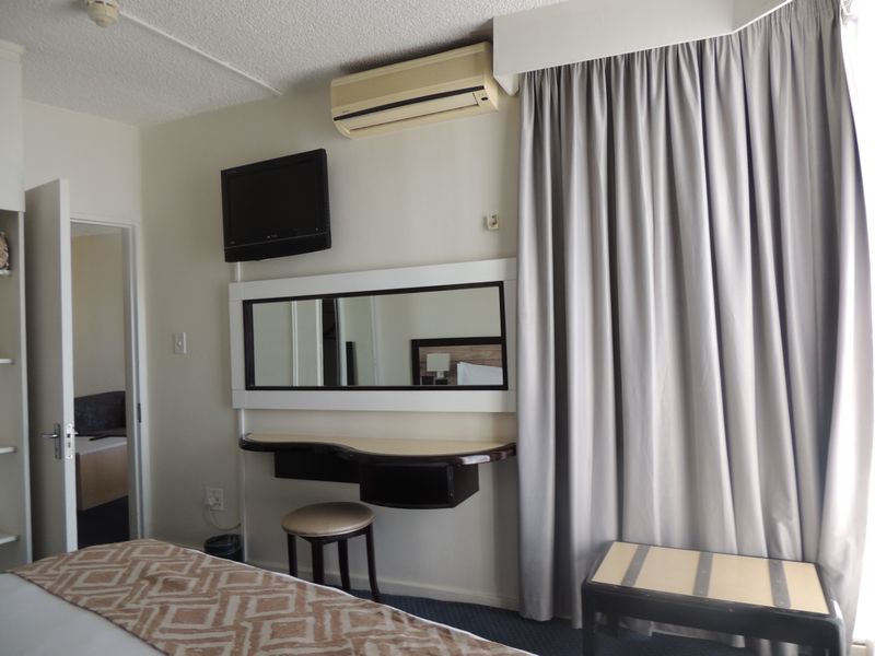 Centraly located 1 bedroom apartment for sale at The Parktonian - Photo 10