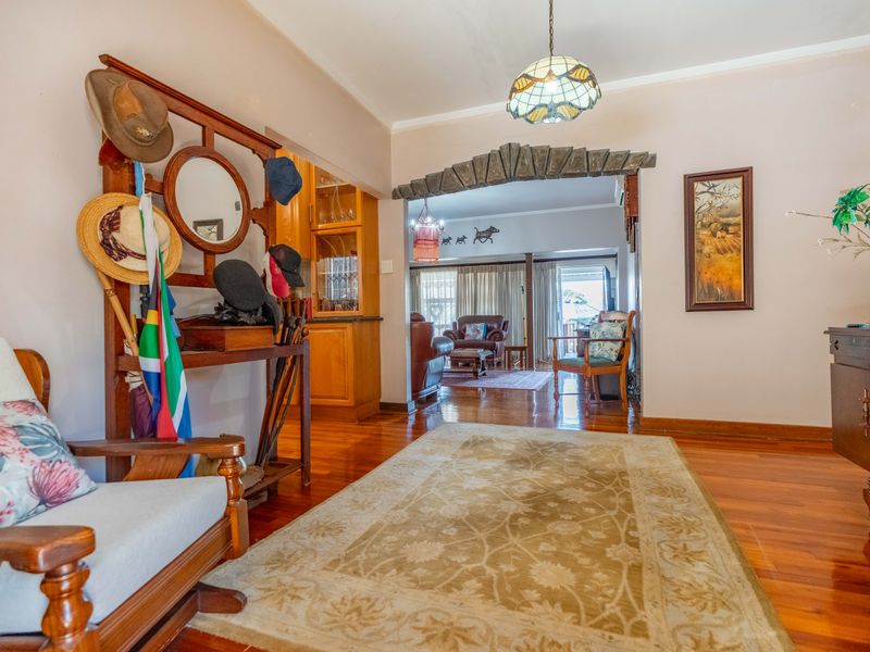 A Charming Family Home in the Heart of Sherwood! - Photo 8