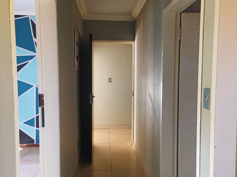Your New Family Home Awaits in Selcourt Enclosure - Photo 6