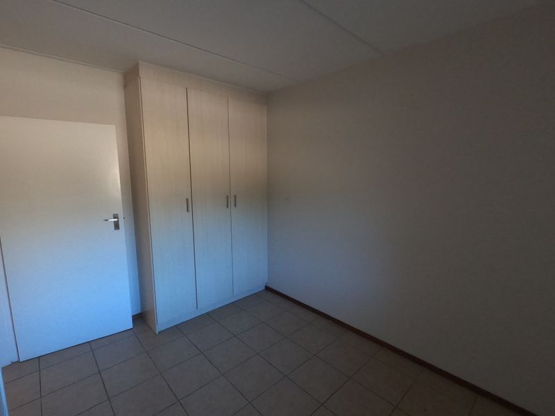 Conveniently Located Apartment with Great Rental Potential - Photo 8