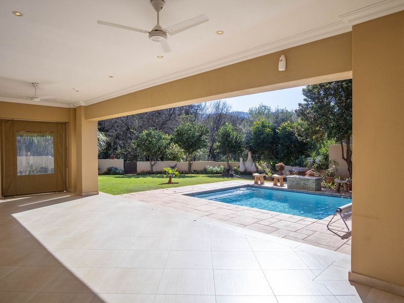 Spacious Family Home with Stylish Comfort and Exceptional Features - Photo 7