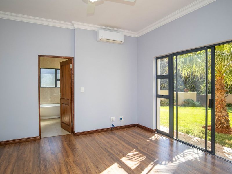 Spacious Family Home with Stylish Comfort and Exceptional Features - Photo 10