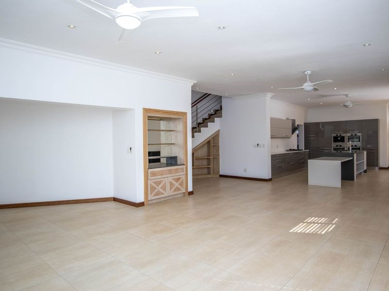 Spacious Family Home with Stylish Comfort and Exceptional Features - Photo 3