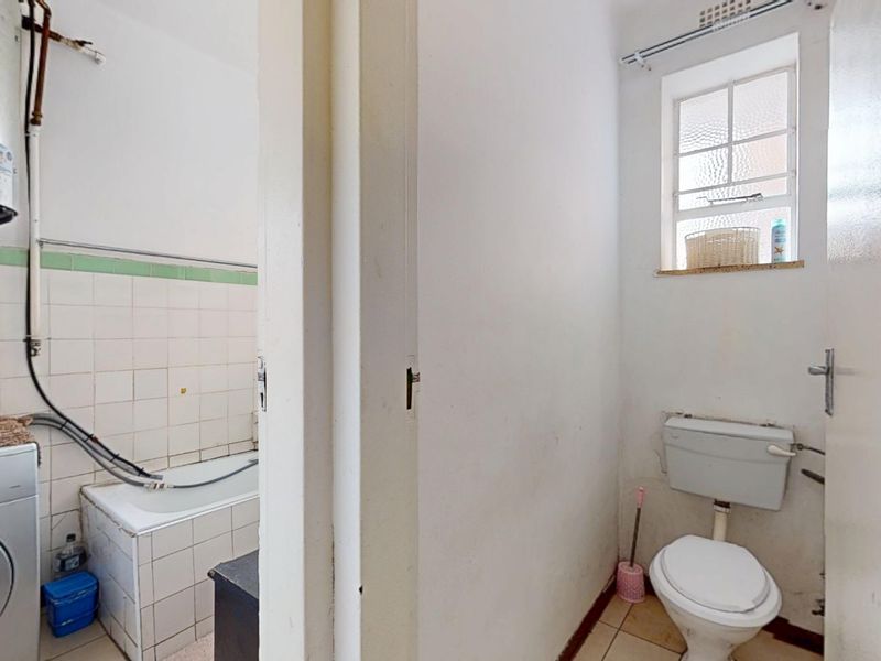 ground floor unit for sale - Photo 8