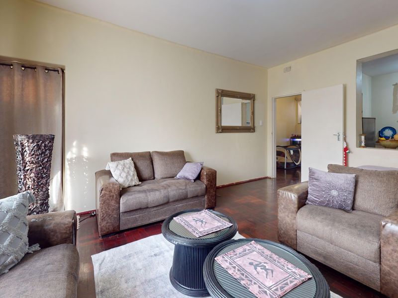 ground floor unit for sale - Photo 7