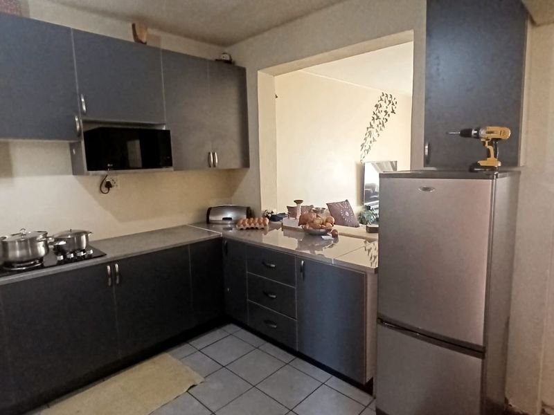 ground floor unit for sale - Photo 3