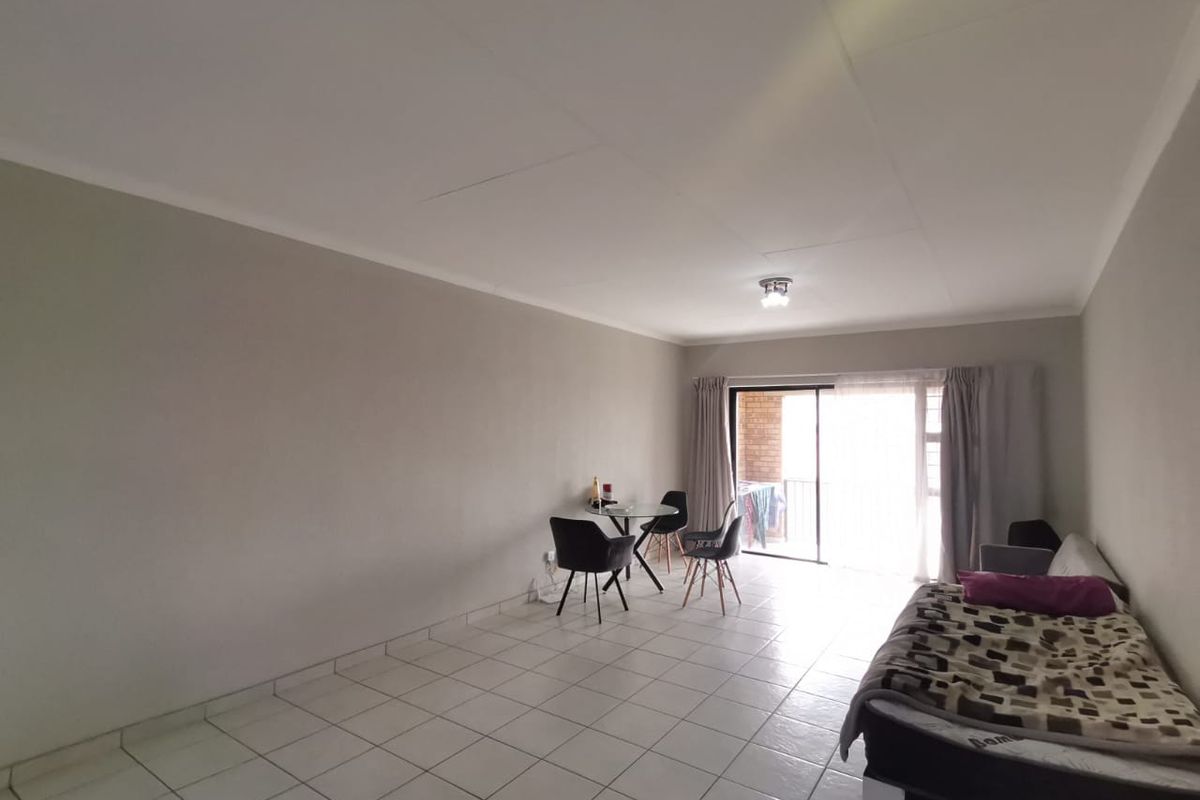 Effortless Living in Sought-After Blue Berry Lane Complex - Photo 4