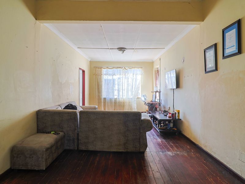 Income-Generating Property - Photo 7