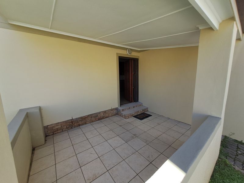 Spacious 3 Bedroom Townhouse in Westering - Photo 4