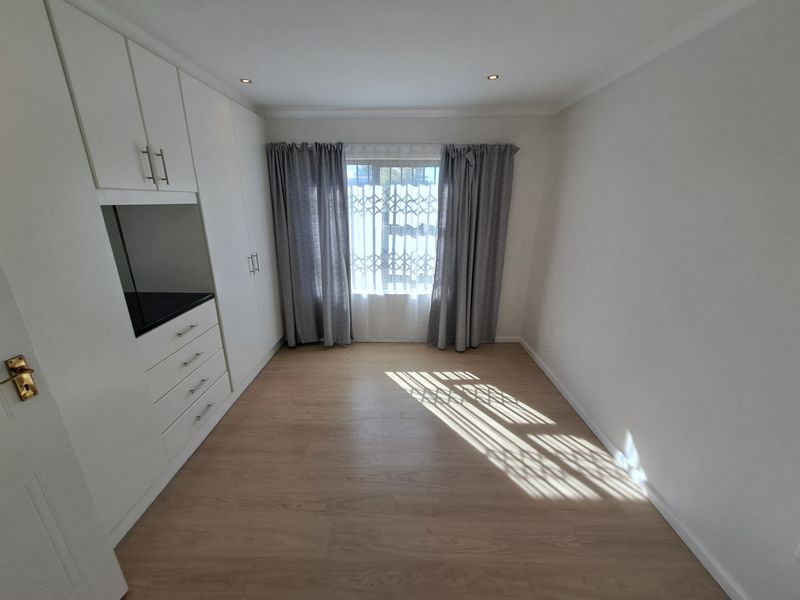 Spacious 3 Bedroom Townhouse in Westering - Photo 8