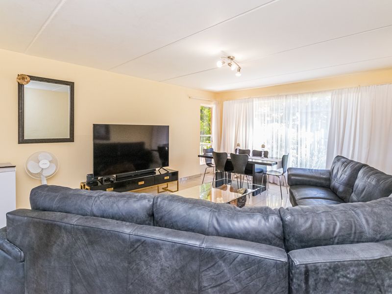 Extremely Modern Unit Safe and Spacious - Photo 9