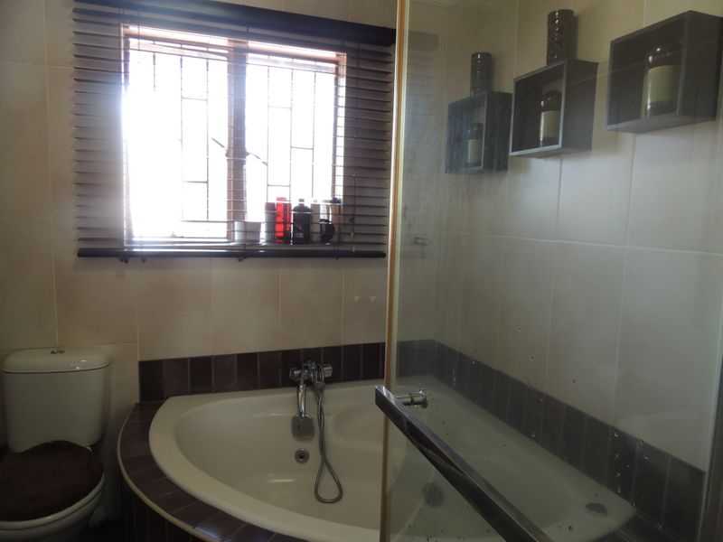 Effortless Living - Photo 7