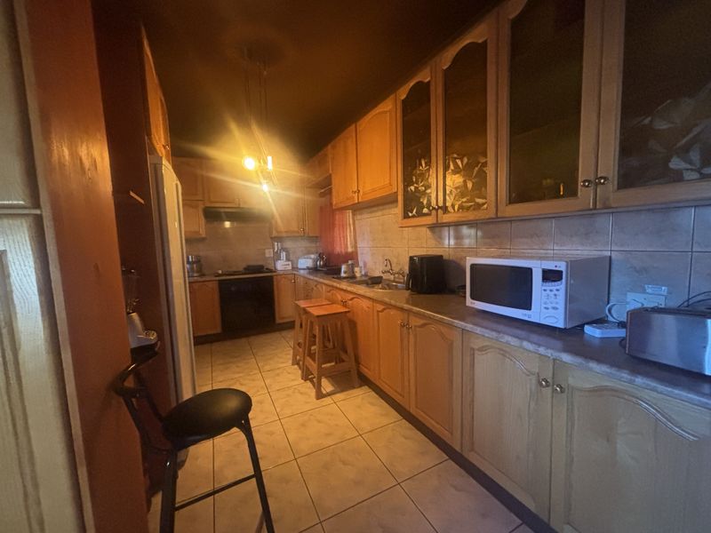 Privacy Guaranteed - Photo 3